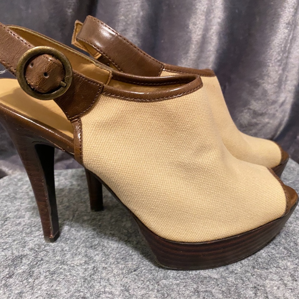 Nine West Platform Peep Toe